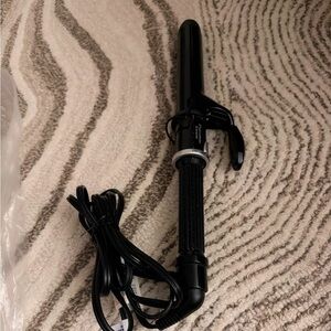 Black Curling Iron